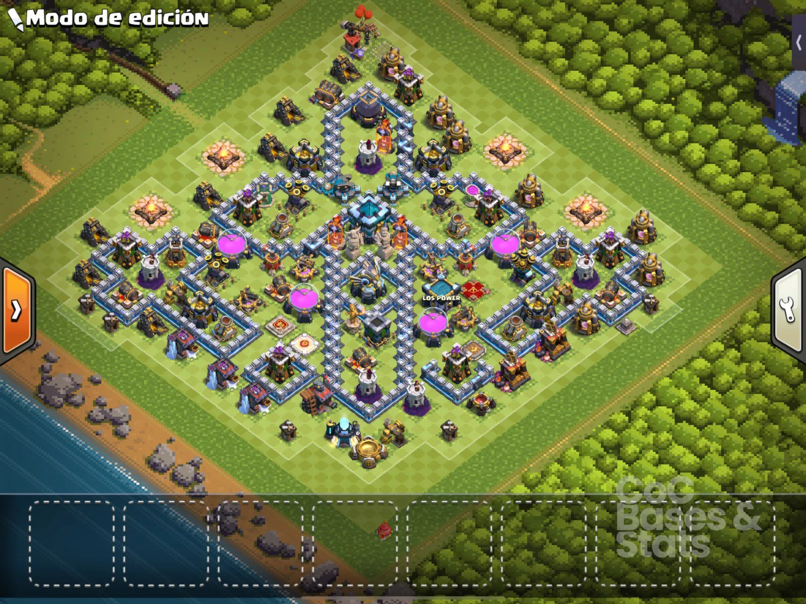 Village layout for Town Hall 13
